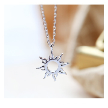 Charm Women Fashion Jewelry Silver Plate Ethnic Sun totem Pendent Necklace